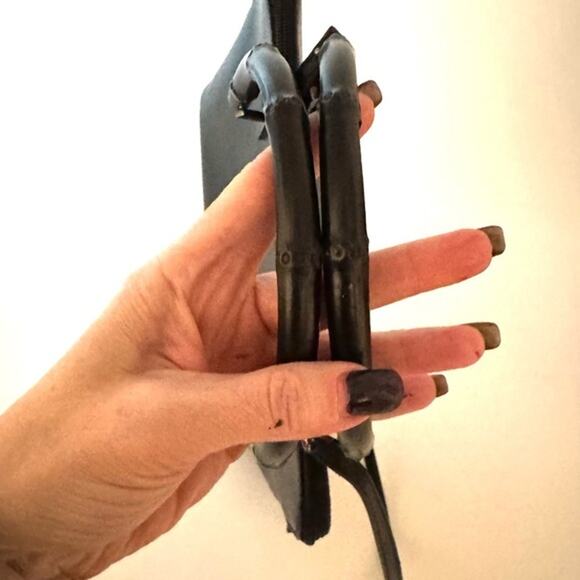 Gucci Black Pebble Grained leather w/bamboo handle /top zip/silver hardware - Picture 3 of 8